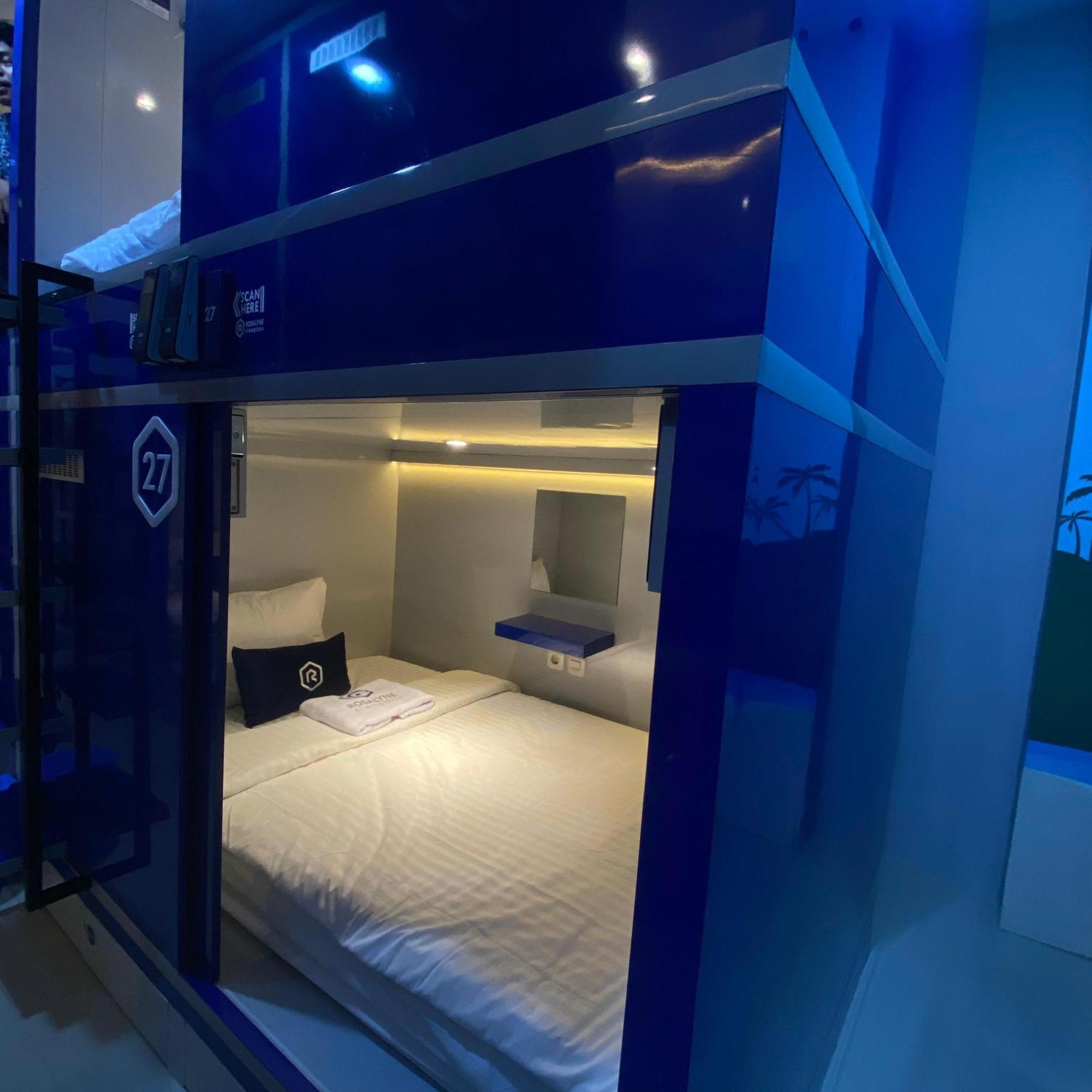 Rosalyne Sleepbox Malioboro 3 Hotel Yogyakarta Bagian luar foto